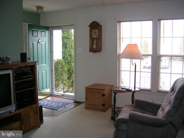 4 E SHETLAND CT, Newark, DE 19711