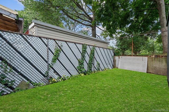 13119 86th Road, Richmond Hill, NY 11418