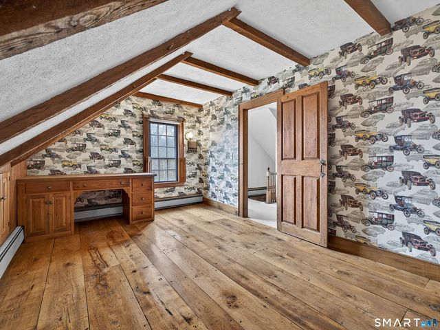 37 North Stonington Road, Stonington, CT 06378