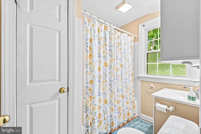 11456 CHESTERFIELD RD, Ruther Glen, VA 22546