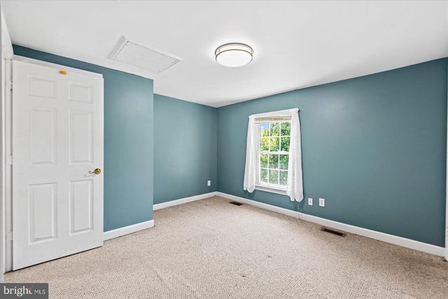 11456 CHESTERFIELD RD, Ruther Glen, VA 22546