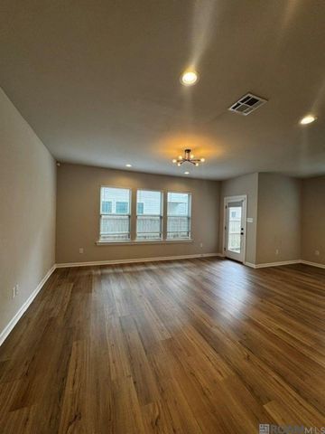 1003 Bengal Crossing Ave, Baton Rouge, LA 70820