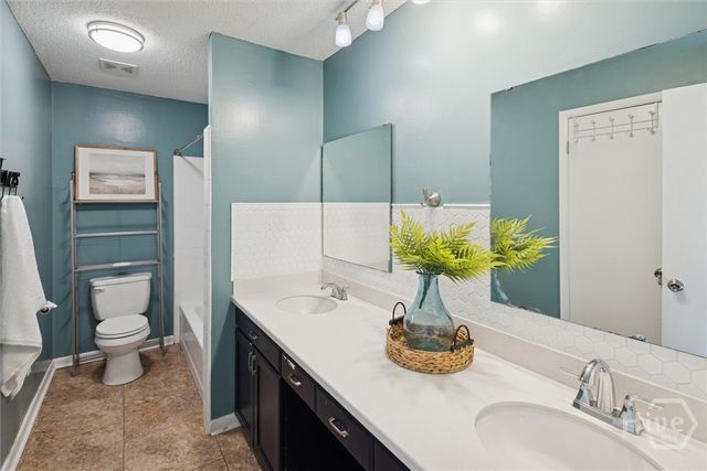 910 Kings Road, Hinesville, GA 31313