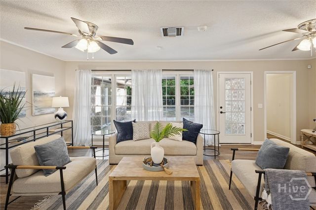 910 Kings Road, Hinesville, GA 31313