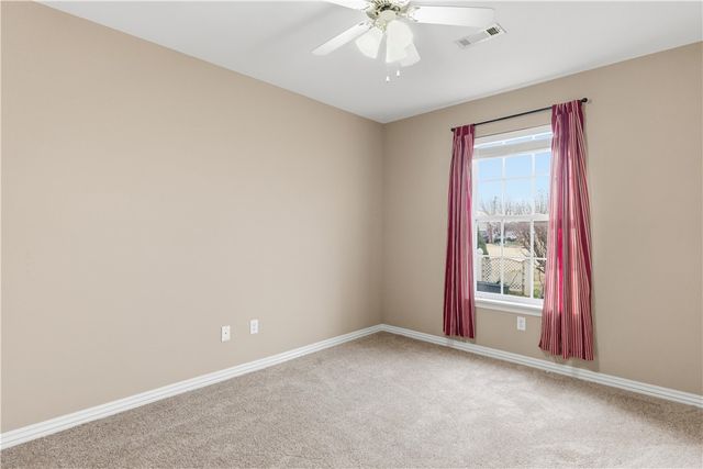 900 Churchill Court, Gentry, AR 72734