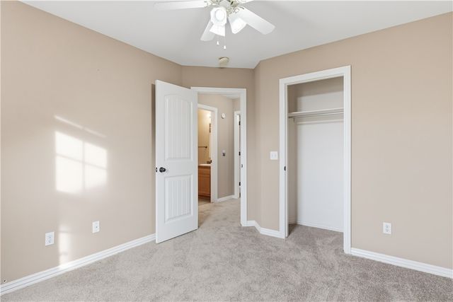 900 Churchill Court, Gentry, AR 72734