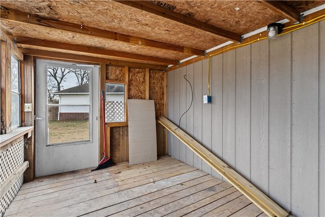 900 Churchill Court, Gentry, AR 72734