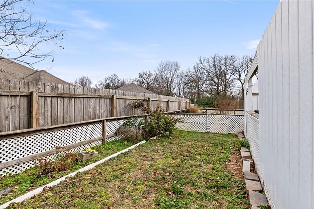 900 Churchill Court, Gentry, AR 72734