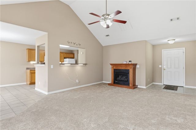 900 Churchill Court, Gentry, AR 72734