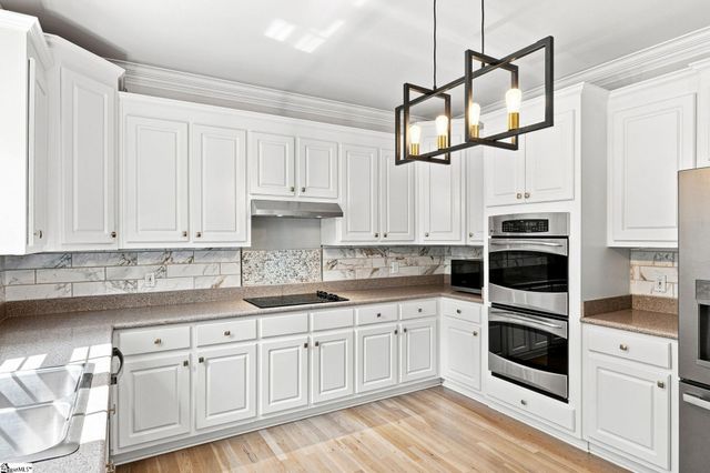 305 Trotters Field Way, Simpsonville, SC 29681