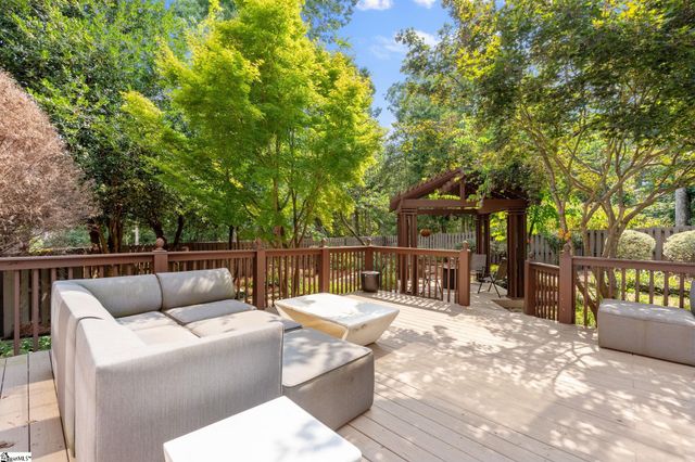 305 Trotters Field Way, Simpsonville, SC 29681