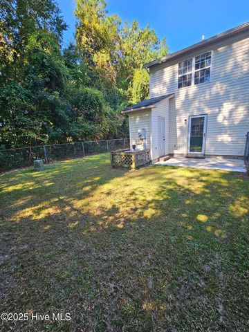 1202 Pueblo Drive, Jacksonville, NC 28546