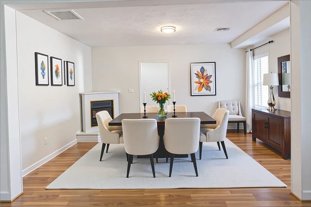 32 Sykes Street, Warwick, RI 02886