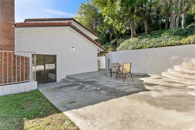 1321 Greenbriar Road, Glendale, CA 91207