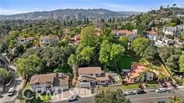1321 Greenbriar Road, Glendale, CA 91207