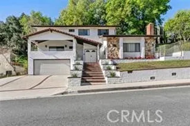 1321 Greenbriar Road, Glendale, CA 91207