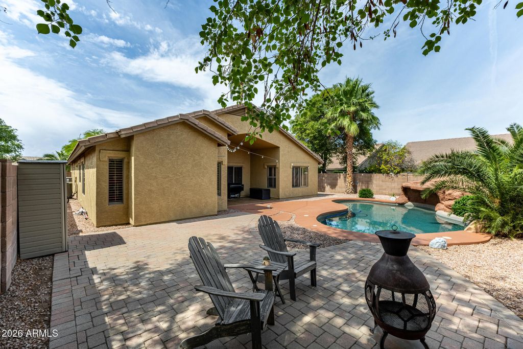 Image 37 of property listing at 1521 S VELERO Place, Chandler, AZ 85286