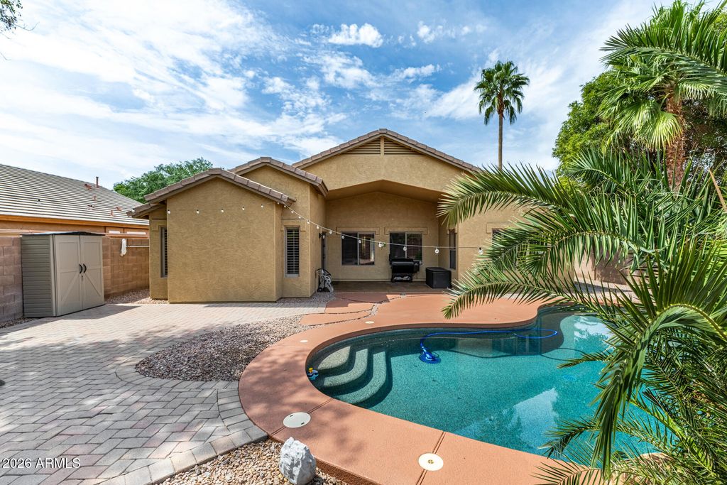 Image 38 of property listing at 1521 S VELERO Place, Chandler, AZ 85286