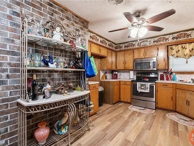 501 W College Street, Rising Star, TX 76471