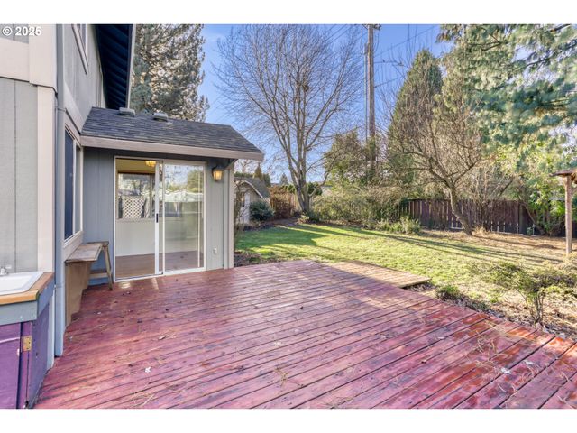 1811 Ne 56TH Ave, Hillsboro, OR 97124