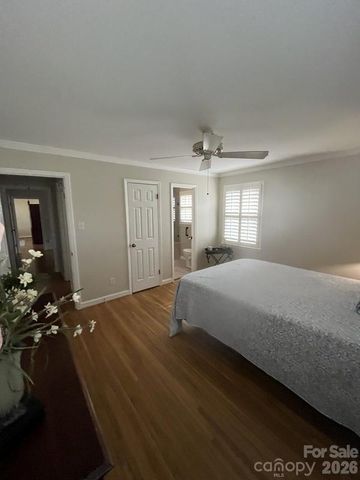 2800 Spring Valley Road, Charlotte, NC 28210