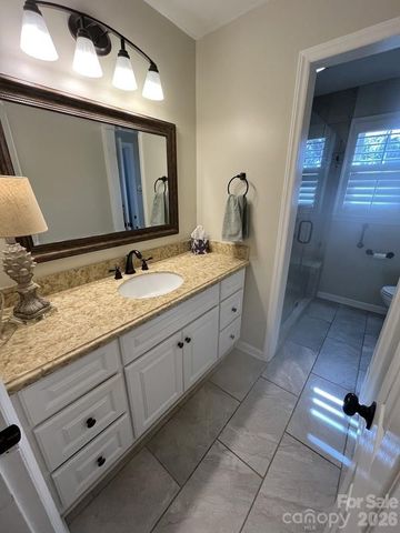 2800 Spring Valley Road, Charlotte, NC 28210