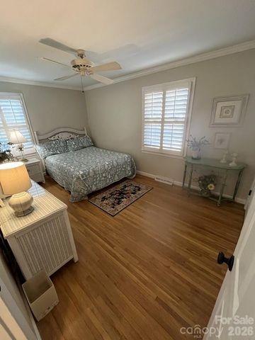 2800 Spring Valley Road, Charlotte, NC 28210