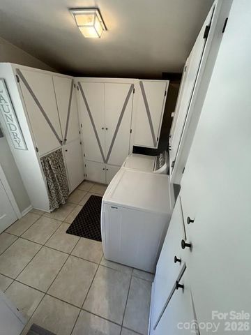 2800 Spring Valley Road, Charlotte, NC 28210