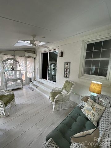 2800 Spring Valley Road, Charlotte, NC 28210