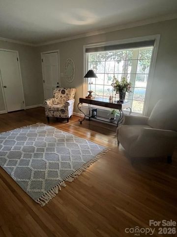 2800 Spring Valley Road, Charlotte, NC 28210