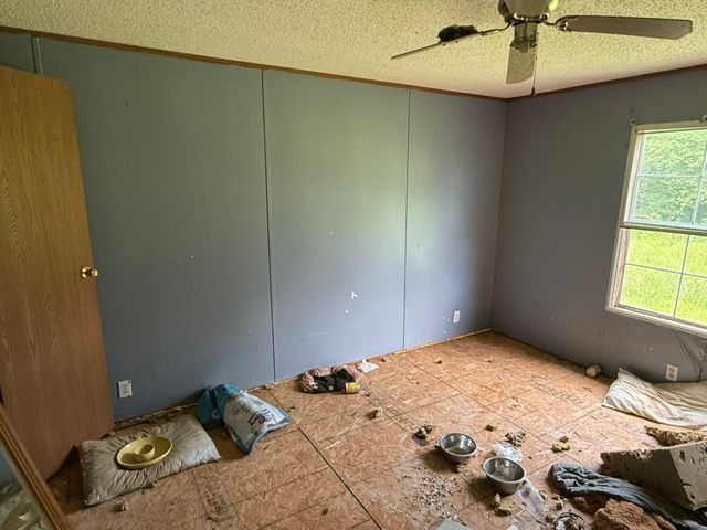 1271 Freeman Loop, Cumberland Furnace, TN 37051