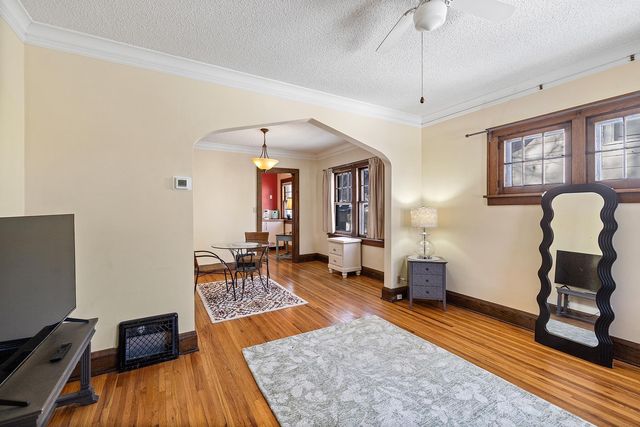 3620 42nd Avenue S, Minneapolis, MN 55406