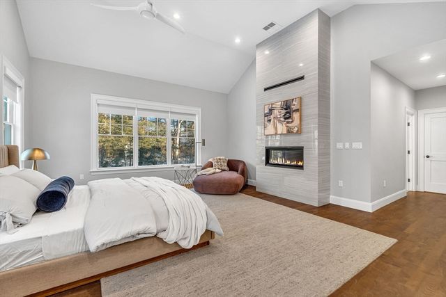 34 Stratford Road, Needham, MA 02492