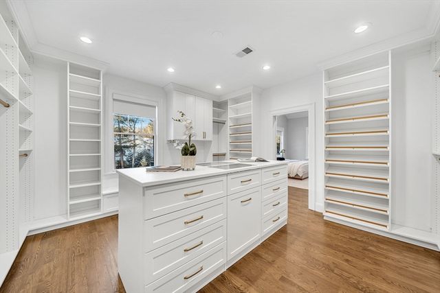 34 Stratford Road, Needham, MA 02492