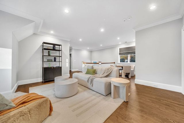 34 Stratford Road, Needham, MA 02492