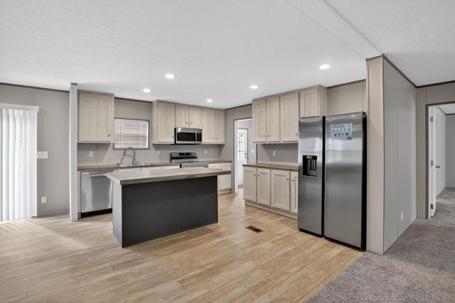 812 White Pond Road, Williston, SC 29853