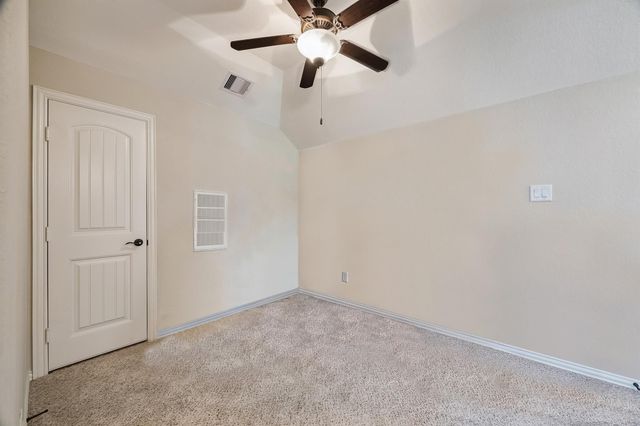 2204 Meadow Wind Drive, Pearland, TX 77089