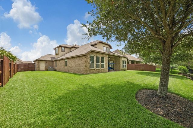 2204 Meadow Wind Drive, Pearland, TX 77089