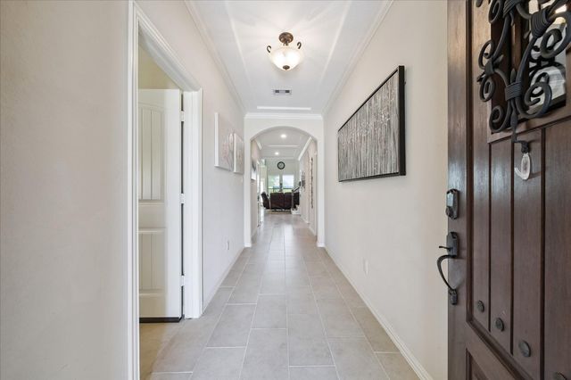 2204 Meadow Wind Drive, Pearland, TX 77089