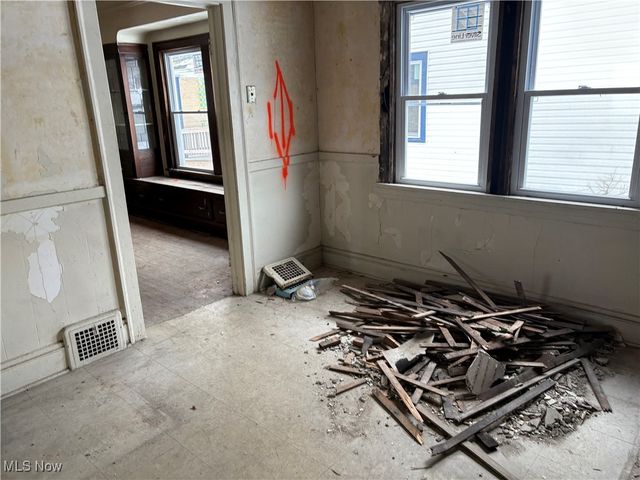 4070 E 141st Street, Cleveland, OH 44128