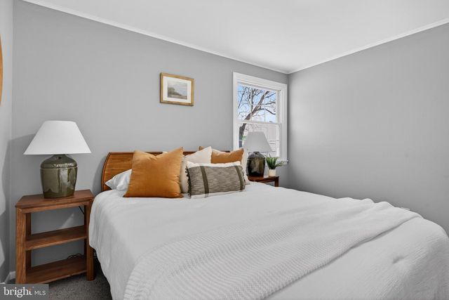 39 1ST ST, Windsor, PA 17366