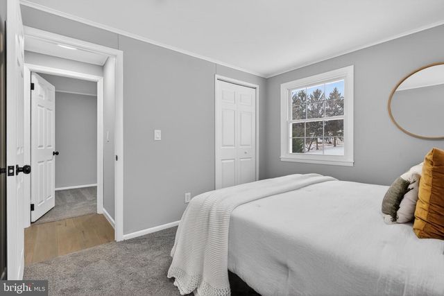 39 1ST ST, Windsor, PA 17366