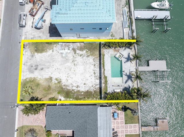 575 CRYSTAL DRIVE, Madeira Beach, FL 33708