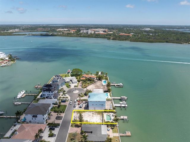575 CRYSTAL DRIVE, Madeira Beach, FL 33708