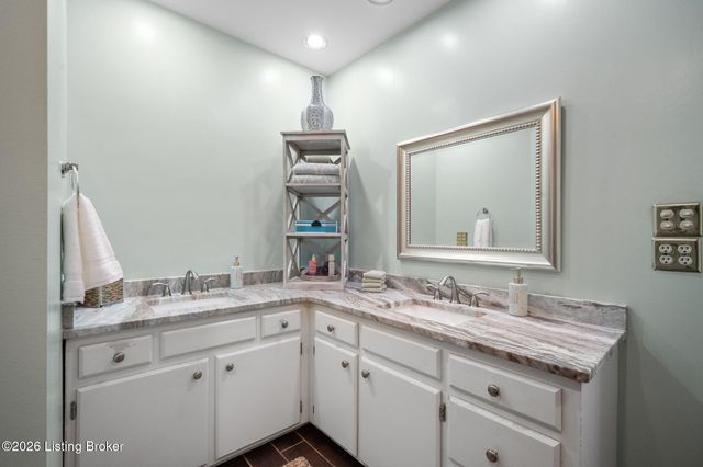 401 Seneca Rd, Shelbyville, KY 40065