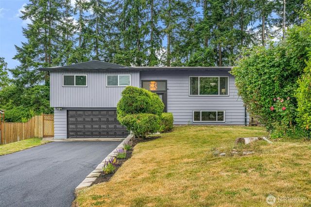 23119 80th Place W, Edmonds, WA 98026