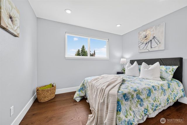 23119 80th Place W, Edmonds, WA 98026