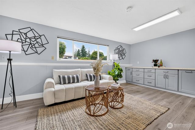 23119 80th Place W, Edmonds, WA 98026