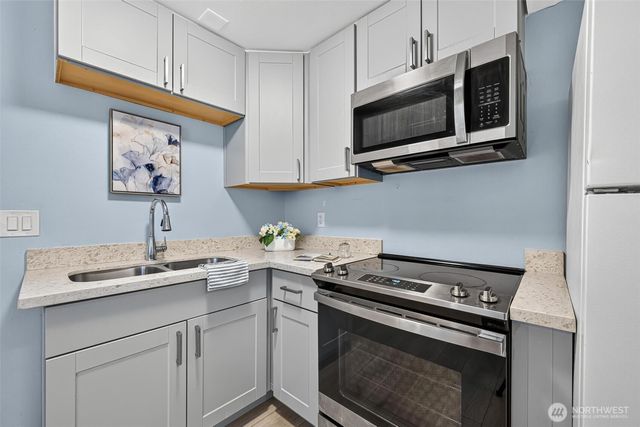 23119 80th Place W, Edmonds, WA 98026