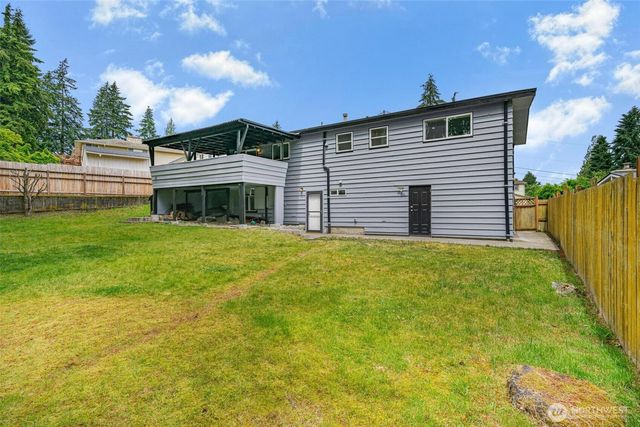 23119 80th Place W, Edmonds, WA 98026